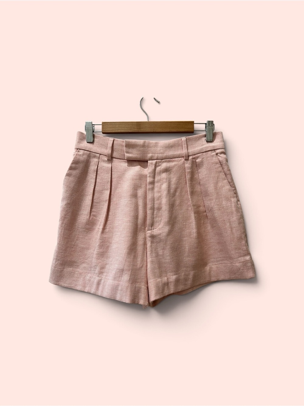 Banana Republic Women's High-Waist Pink Tailored Linen Shorts.  Size 2.